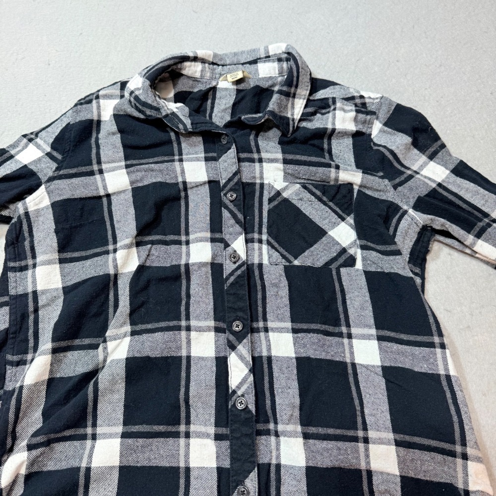 Vintage Woolrich Black White Plaid Long Sleeve Button Up Flannel Shirt M